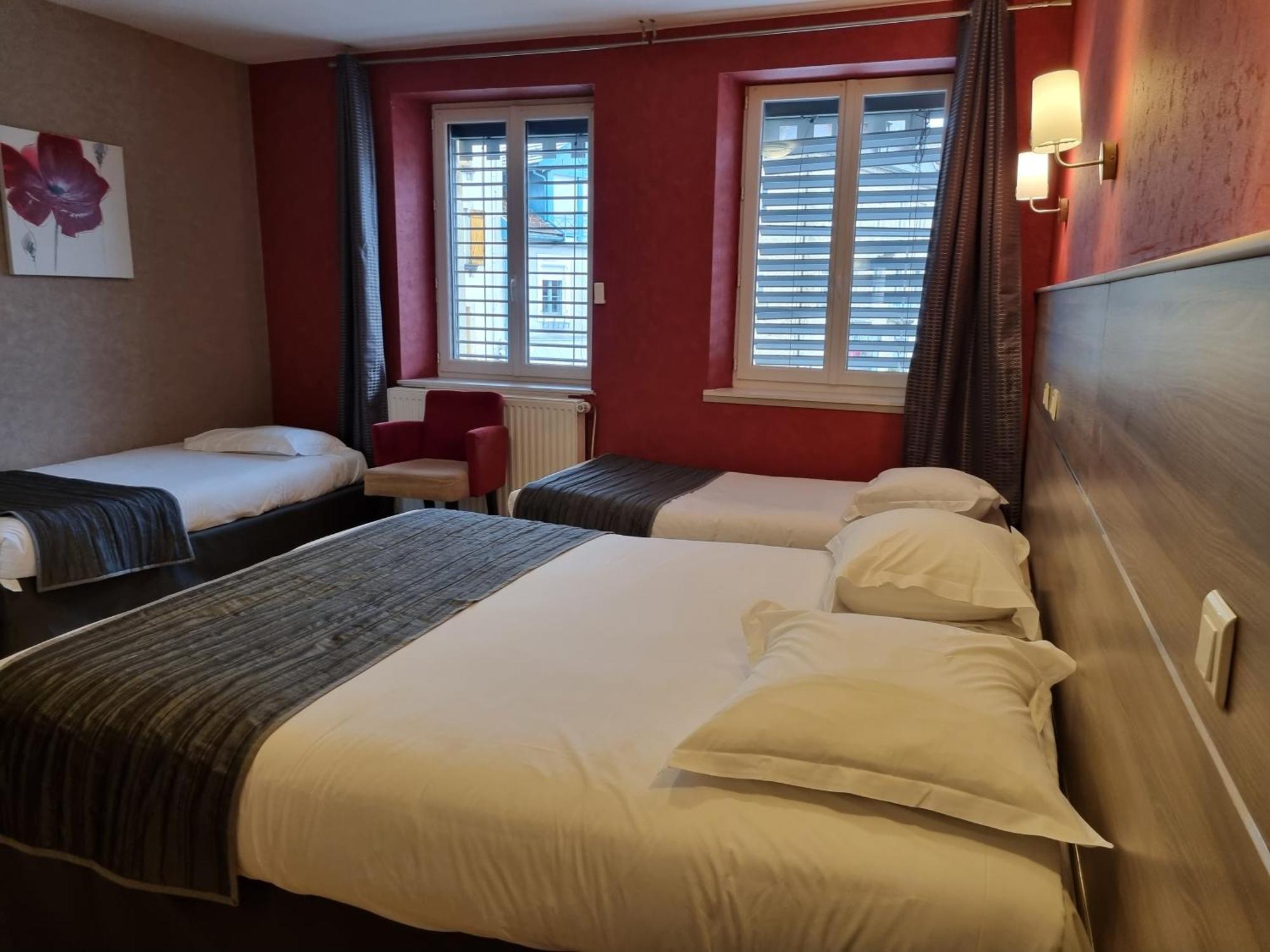 Hotel Saint-Pierre Pontarlier Exterior foto